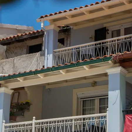 Paxos In Square Апартаменты Гайос