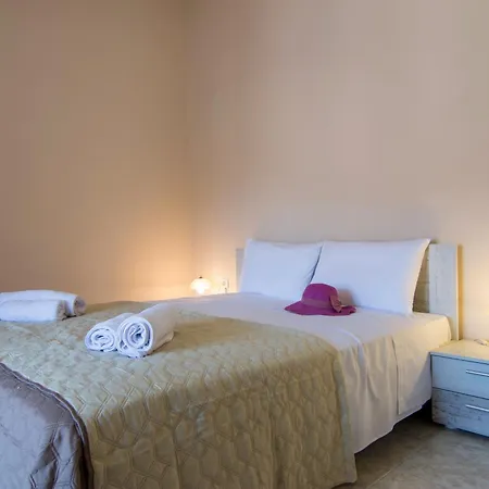 Paxos In Square Апартаменты Гайос