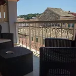 Apartament Paxos In Square *