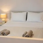 Paxos In Square Apartament