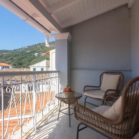 Paxos In Square Apartament *