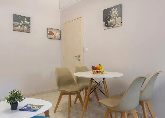 Paxos In Square Apartamento Gáios